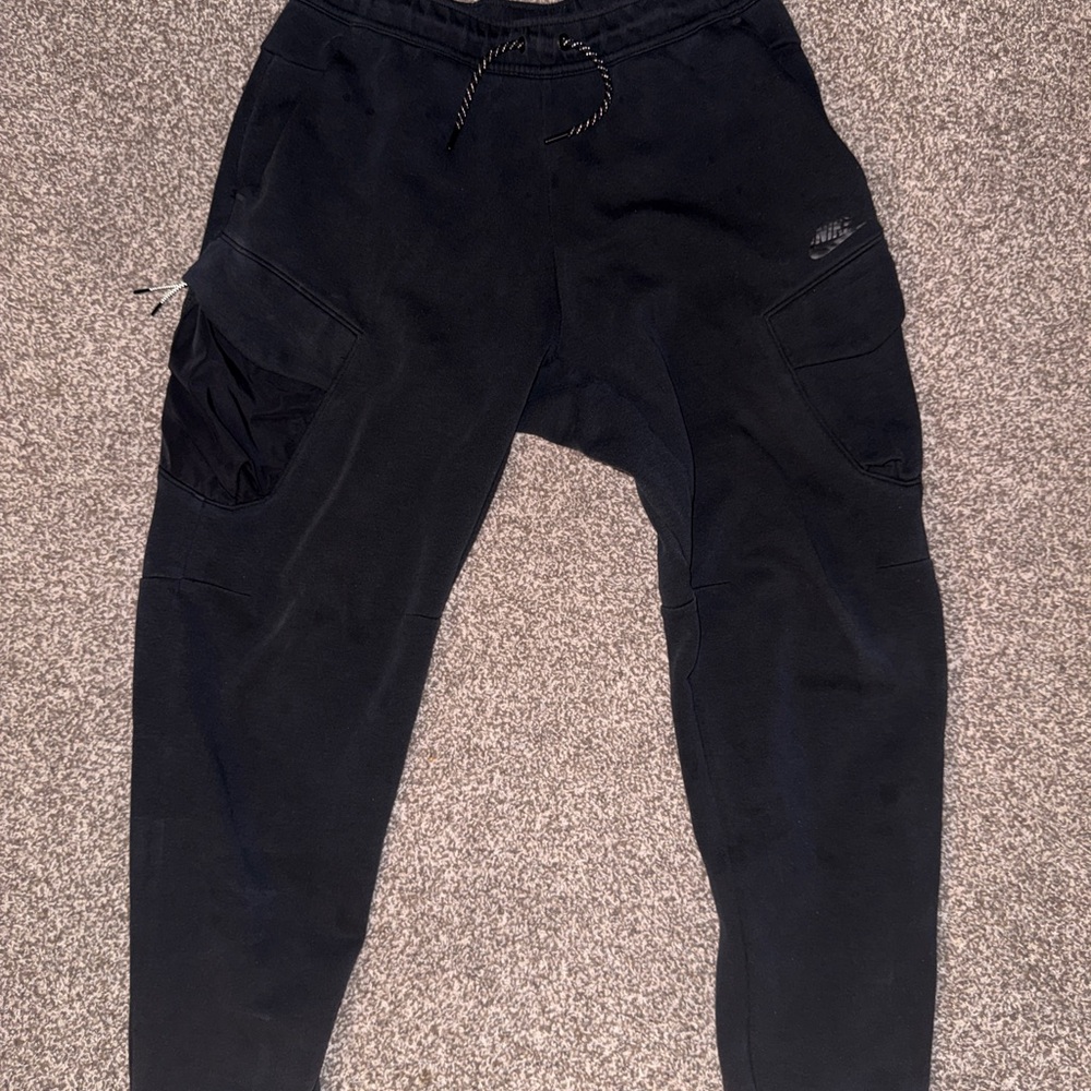 Nike Men's Black Cargo Pants